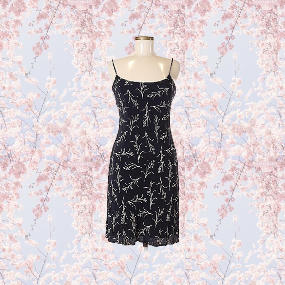 floral black and white 90s Bebe form fitting dress